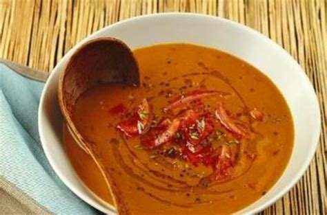  Le Soupe de Poisson à la Maoming: Un Délice Piquant qui Éveille les Papilles !