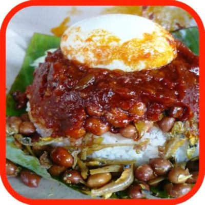  Nasi Lemak: Une Explosion de Saveurs Tropicales et une Symphonie d'Épices Envoûtantes !